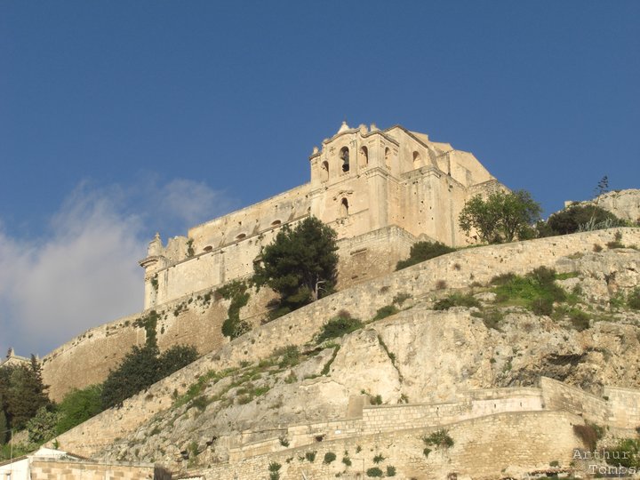 An image with no caption...